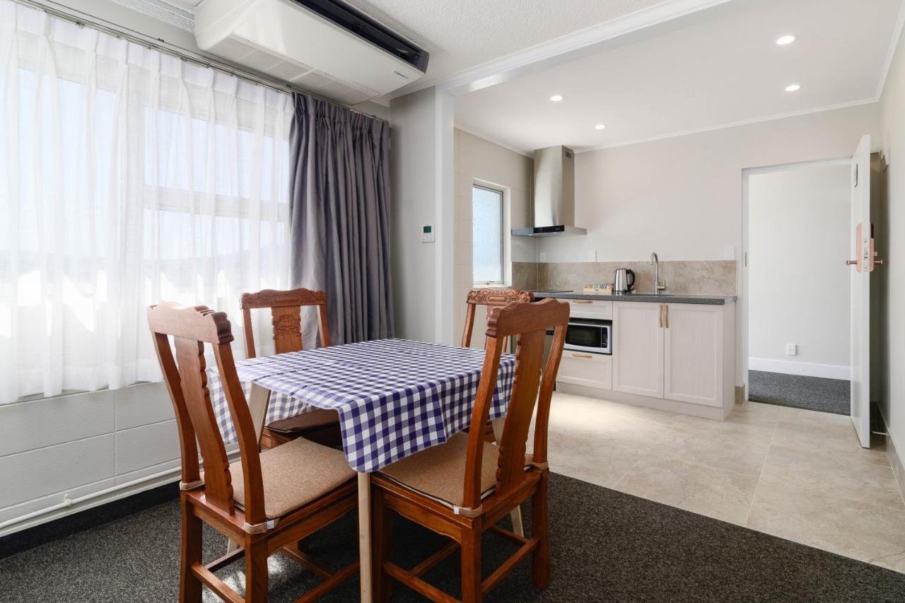 Thermal Oak Motel Роторуа Екстер'єр фото
