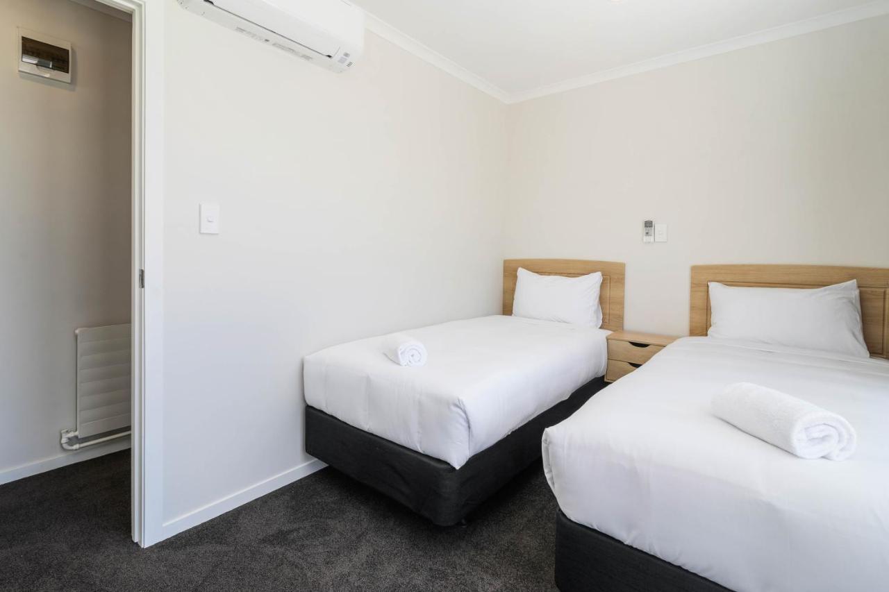 Thermal Oak Motel Роторуа Екстер'єр фото